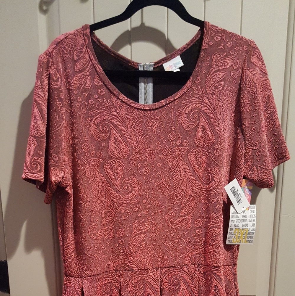 LuLaRoe Amelia